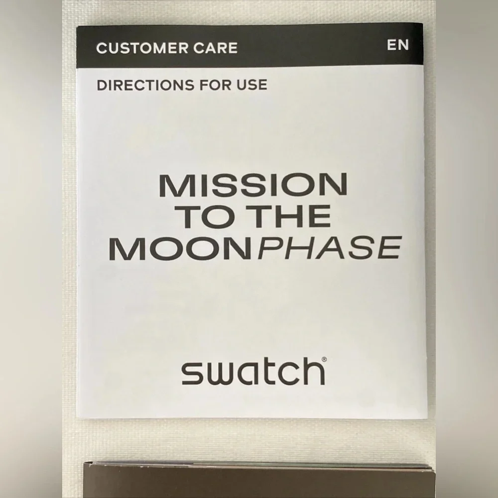 Omega X Swatch MISSION TO THE MOONPHASE MOONSWATCH SNOOPY WATCH Black